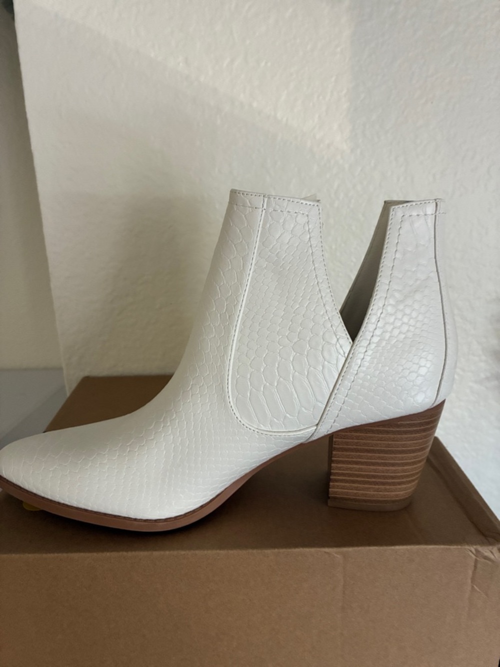 Women’s White Croc-Embossed Ankle Bootie